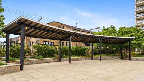Tiny photo for 3930 N Pine Grove Avenue #1211, Chicago, IL 60613 (MLS # 12639972)