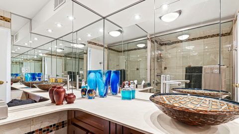Tiny photo for 3930 N Pine Grove Avenue #1211, Chicago, IL 60613 (MLS # 12639972)
