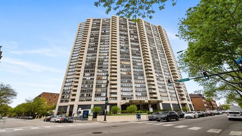 Photo of 3930 N Pine Grove Avenue #1211, Chicago, IL 60613 (MLS # 12639972)
