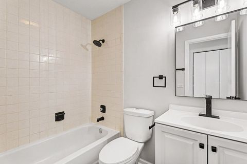 Tiny photo for 1051 Driftwood Court #A2, Wheeling, IL 60090 (MLS # 12552838)