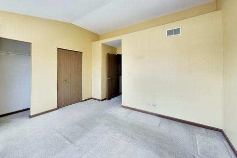 Tiny photo for 5576 Lavender Court, Rolling Meadows, IL 60008 (MLS # 12605905)