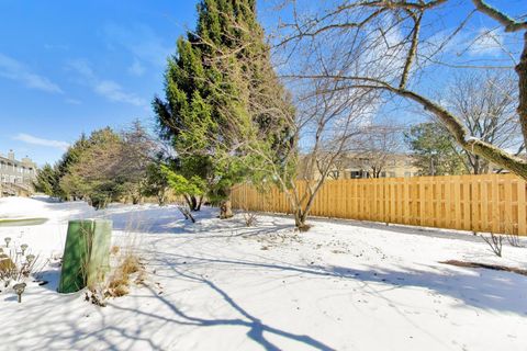Tiny photo for 5576 Lavender Court, Rolling Meadows, IL 60008 (MLS # 12605905)