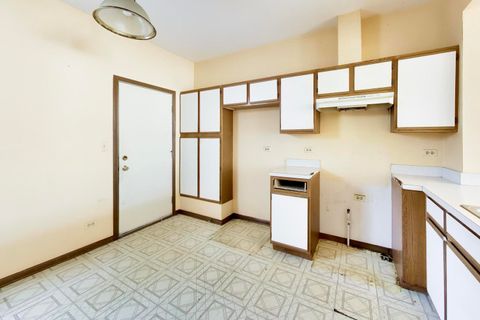 Tiny photo for 5576 Lavender Court, Rolling Meadows, IL 60008 (MLS # 12605905)