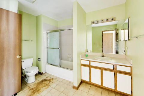 Tiny photo for 5576 Lavender Court, Rolling Meadows, IL 60008 (MLS # 12605905)