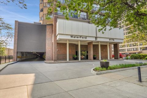 4170 N Marine Drive 11L Chicago IL 60613