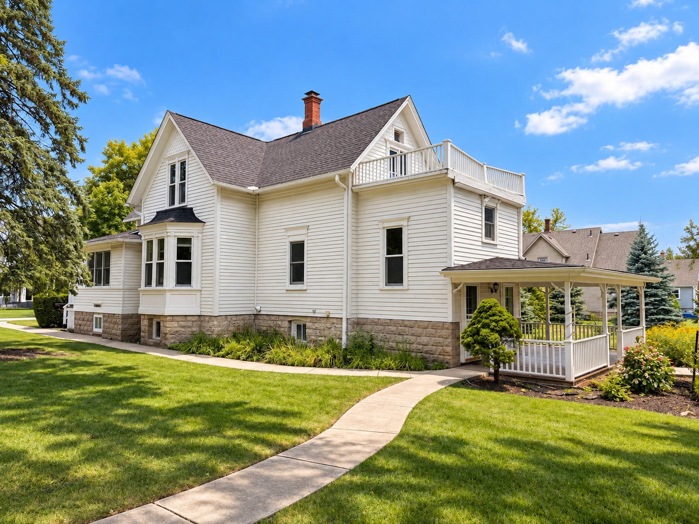 125 S Maple Street