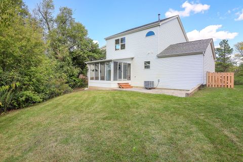 Tiny photo for 827 Easton Court, Grayslake, IL 60030 (MLS # 12493716)