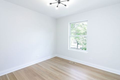 Tiny photo for 827 Easton Court, Grayslake, IL 60030 (MLS # 12493716)