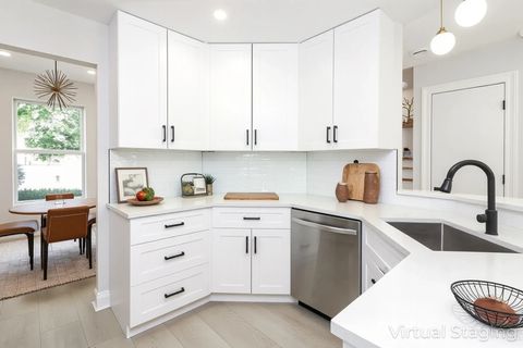 Tiny photo for 827 Easton Court, Grayslake, IL 60030 (MLS # 12493716)