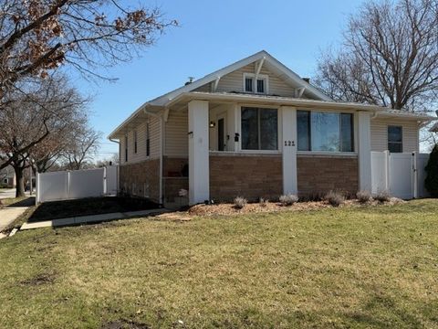 Tiny photo for 121 N Princeton Avenue, Villa Park, IL 60181 (MLS # 12609258)