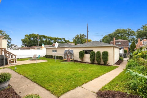 Tiny photo for 5037 N Newcastle Avenue, Chicago, IL 60656 (MLS # 12767794)