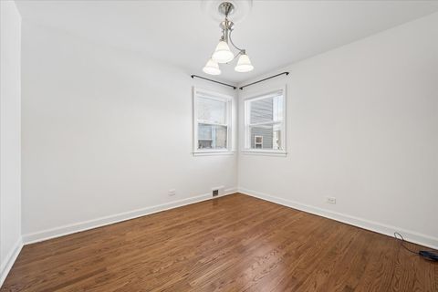 Tiny photo for 2710 W Berwyn Avenue, Chicago, IL 60625 (MLS # 12614680)