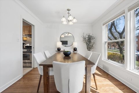 Tiny photo for 2710 W Berwyn Avenue, Chicago, IL 60625 (MLS # 12614680)