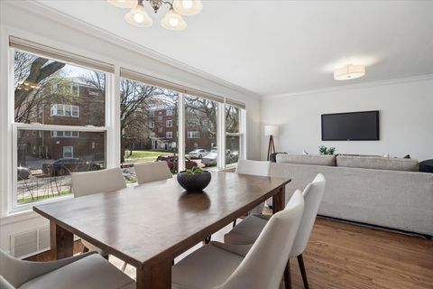 Tiny photo for 2710 W Berwyn Avenue, Chicago, IL 60625 (MLS # 12614680)