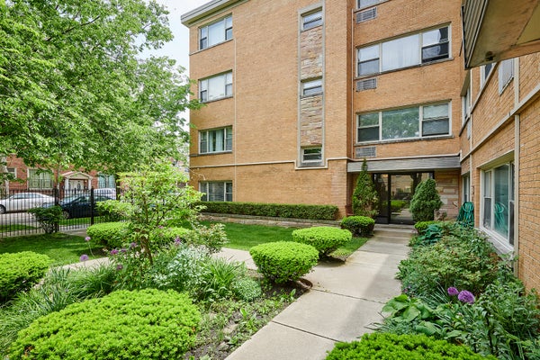 2205 W HIGHLAND AVE # 1N, CHICAGO, IL 60659 - Image 21ce940e933ce8def52bbab5d2ee0208/2303414079