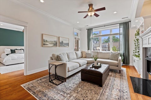 Tiny photo for 4927 N Damen Avenue #2F, Chicago, IL 60625 (MLS # 12725171)