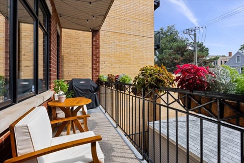 Tiny photo for 4927 N Damen Avenue #2F, Chicago, IL 60625 (MLS # 12725171)