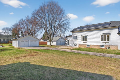 Tiny photo for 156 Wille Avenue, Wheeling, IL 60090 (MLS # 12727675)