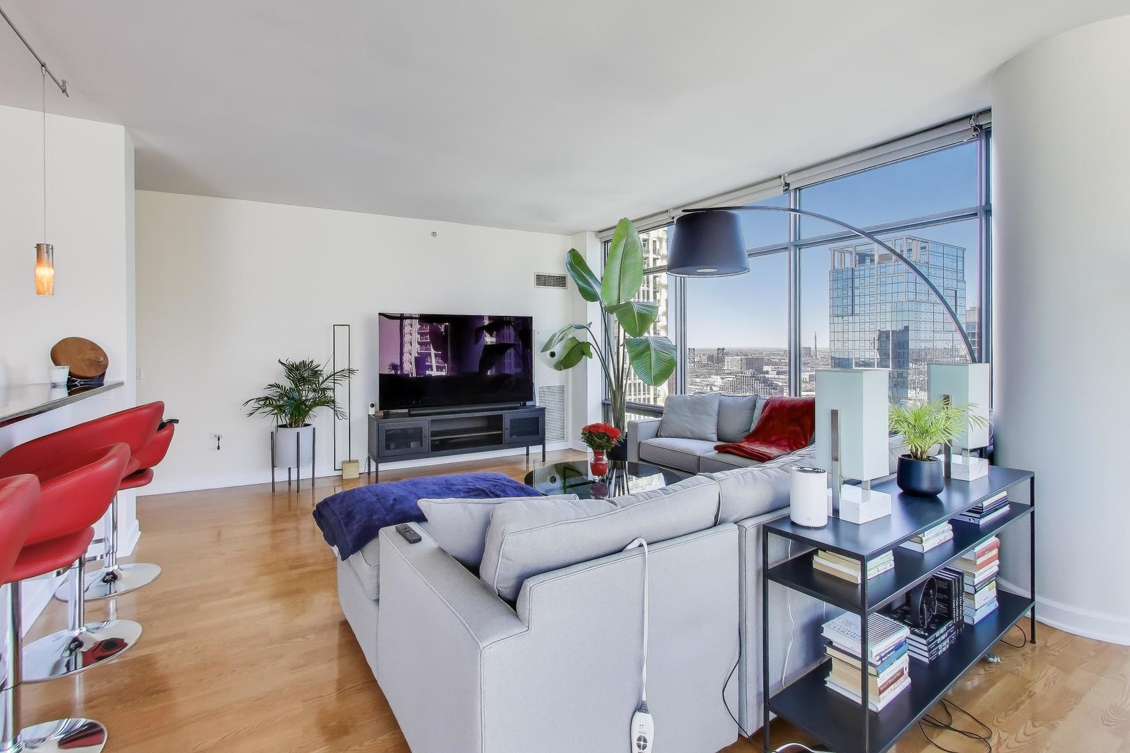 100 E 14th Street 2010