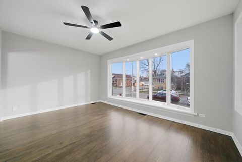 Tiny photo for 7825 W Cressett Drive, Elmwood Park, IL 60707 (MLS # 12599937)