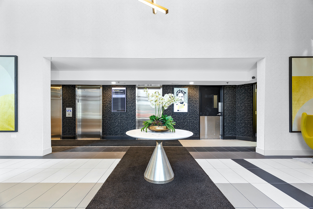 1250 N LaSalle Street 408