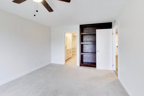 Tiny photo for 1 The Court of Harborside Court #202, Northbrook, IL 60062 (MLS # 12577860)