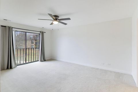 Tiny photo for 1 The Court of Harborside Court #202, Northbrook, IL 60062 (MLS # 12577860)