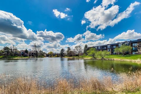 Tiny photo for 1 The Court of Harborside Court #202, Northbrook, IL 60062 (MLS # 12577860)