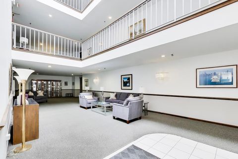 Tiny photo for 1 The Court of Harborside Court #202, Northbrook, IL 60062 (MLS # 12577860)