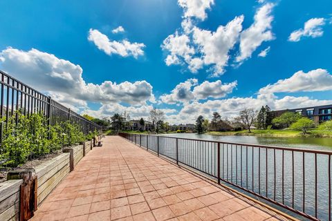 Tiny photo for 1 The Court of Harborside Court #202, Northbrook, IL 60062 (MLS # 12577860)