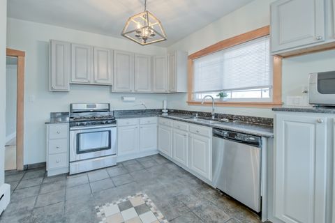 Tiny photo for 1301 Oak Park Avenue, Berwyn, IL 60402 (MLS # 12605824)