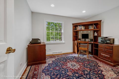 Tiny photo for 714 Thomas Court, Libertyville, IL 60048 (MLS # 12653822)