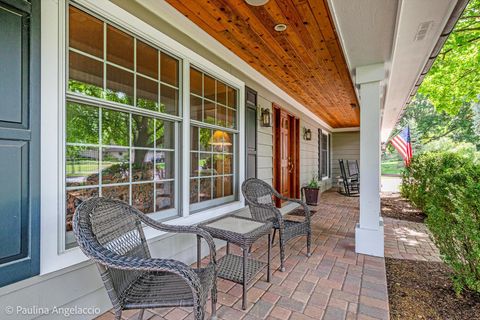 Tiny photo for 714 Thomas Court, Libertyville, IL 60048 (MLS # 12653822)