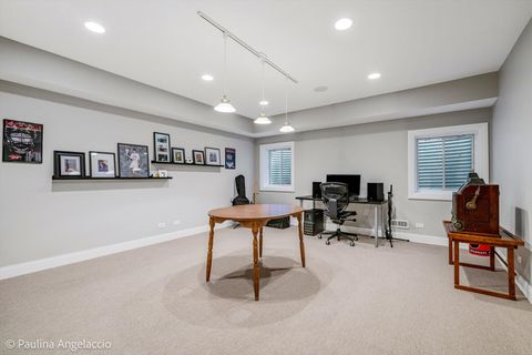 Tiny photo for 714 Thomas Court, Libertyville, IL 60048 (MLS # 12653822)