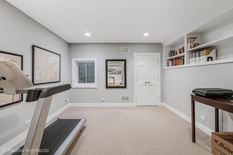 Tiny photo for 714 Thomas Court, Libertyville, IL 60048 (MLS # 12653822)