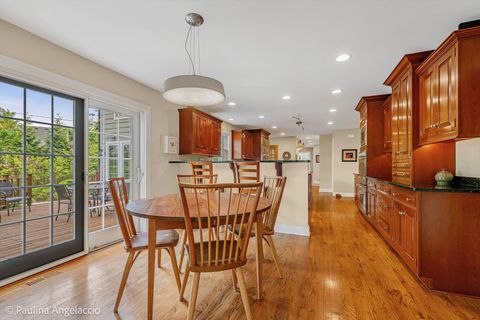 Tiny photo for 714 Thomas Court, Libertyville, IL 60048 (MLS # 12653822)