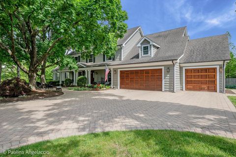 Tiny photo for 714 Thomas Court, Libertyville, IL 60048 (MLS # 12653822)