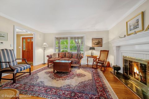 Tiny photo for 714 Thomas Court, Libertyville, IL 60048 (MLS # 12653822)
