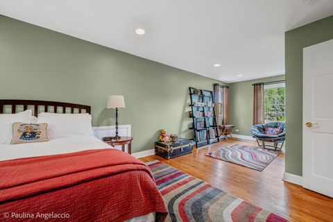 Tiny photo for 714 Thomas Court, Libertyville, IL 60048 (MLS # 12653822)