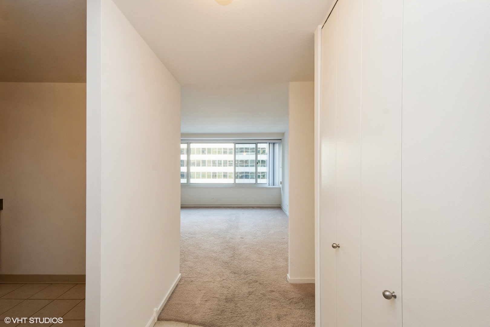 211 E Ohio Street 1504