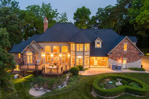 Tiny photo for 7N230 Sims Lane, St. Charles, IL 60175 (MLS # 12391591)