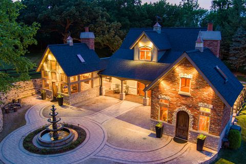 Tiny photo for 7N230 Sims Lane, St. Charles, IL 60175 (MLS # 12391591)