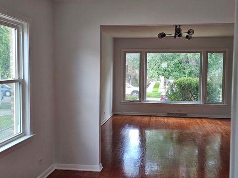 Tiny photo for 11834 S Campbell Avenue, Chicago, IL 60655 (MLS # 12492357)