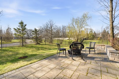 Tiny photo for 28 Pinnacle Court, Naperville, IL 60565 (MLS # 12600451)