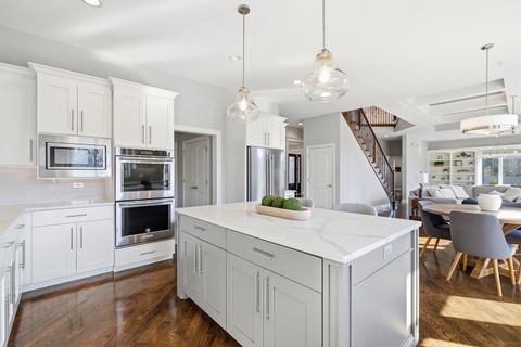 Tiny photo for 28 Pinnacle Court, Naperville, IL 60565 (MLS # 12600451)