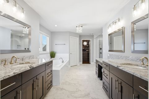 Tiny photo for 28 Pinnacle Court, Naperville, IL 60565 (MLS # 12600451)