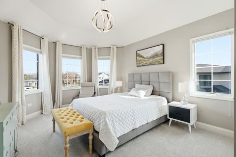 Tiny photo for 28 Pinnacle Court, Naperville, IL 60565 (MLS # 12600451)