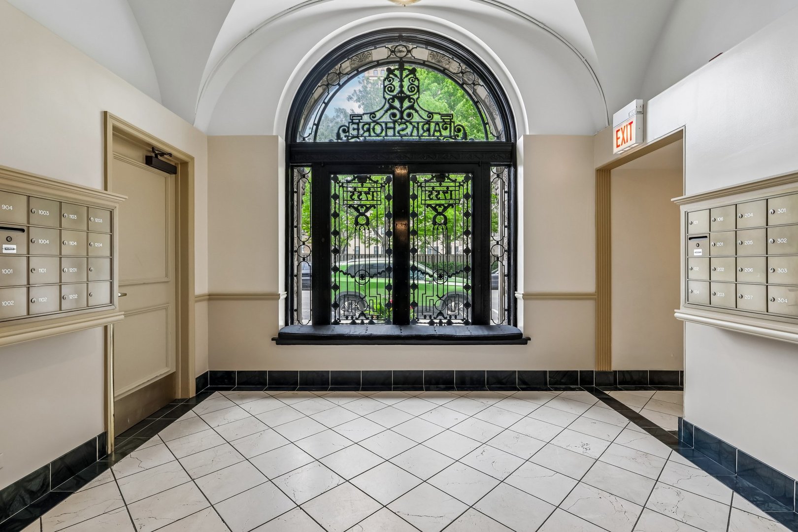 1755 E 55th Street 605