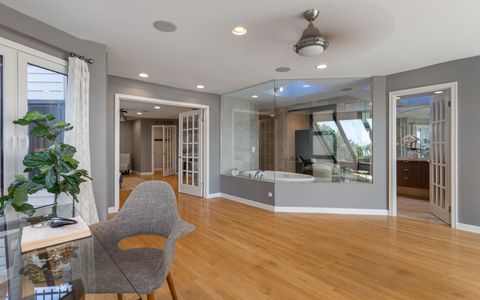 Tiny photo for 5747 N Sheridan Road #GH, Chicago, IL 60660 (MLS # 12501843)