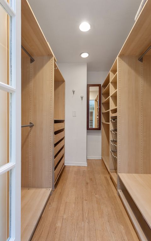 Tiny photo for 5747 N Sheridan Road #GH, Chicago, IL 60660 (MLS # 12501843)